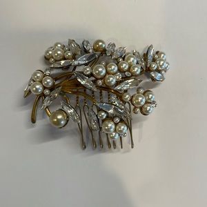 Pearl, crystal and gold bridal hair piece